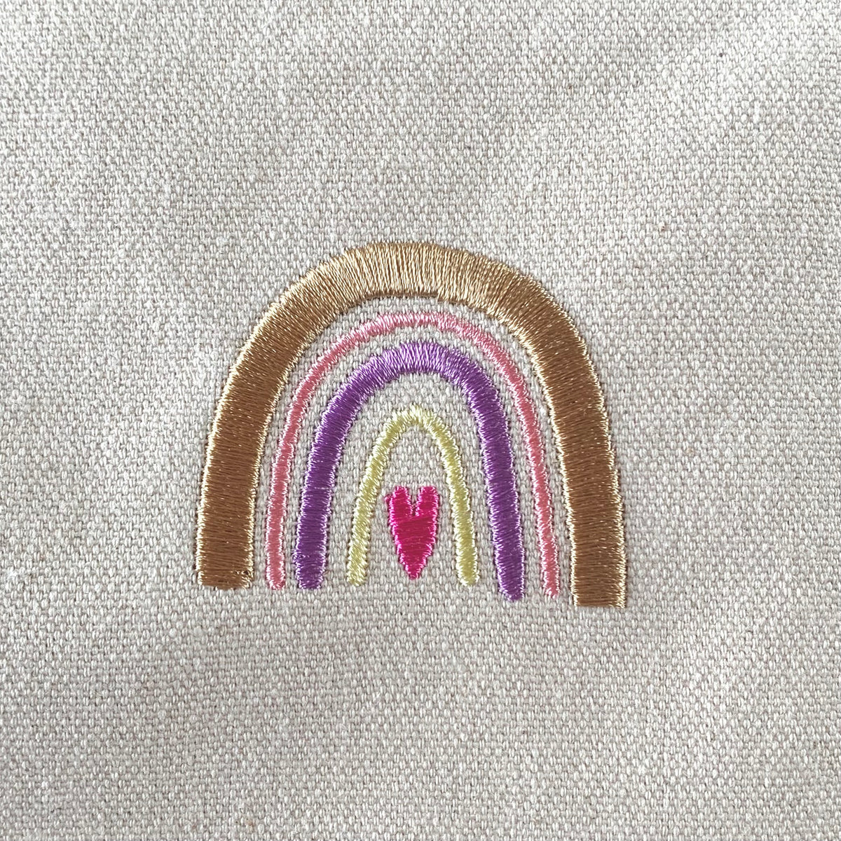 ハート入りの虹 刺繍データセット