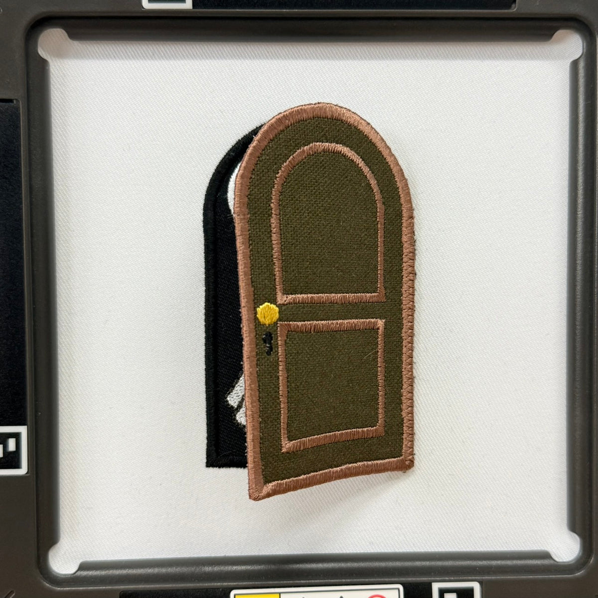 開くドア アップリケ刺繍データセット（8ファイル）
